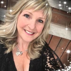 Meet your Posher, Jacqueline